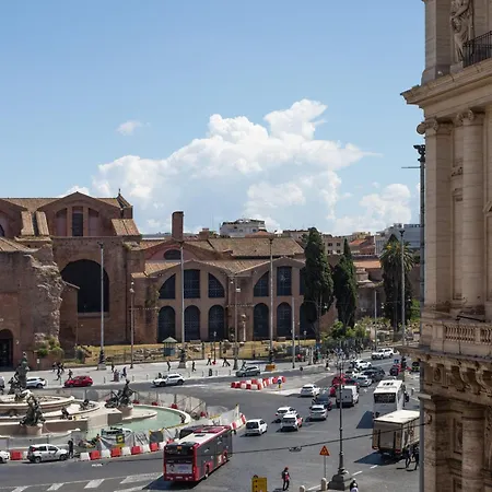 Apartment Iflat Timeless Elegance In The Center Of