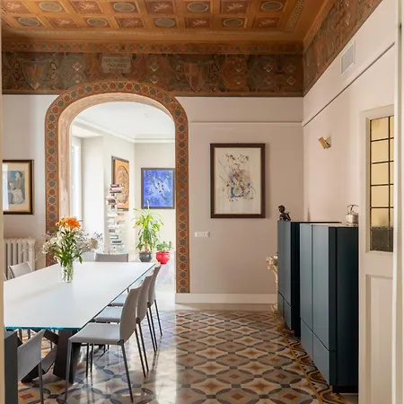 Apartment Iflat Timeless Elegance In The Center Of