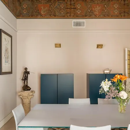 Iflat Timeless Elegance In The Center Of *